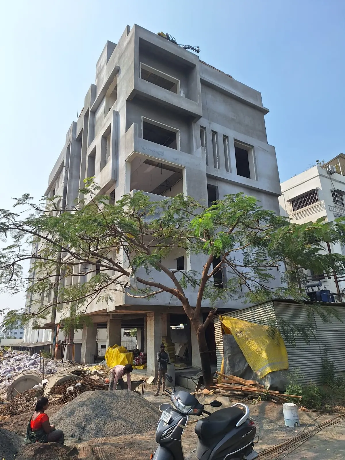 Dr. Harshal Rathi Hospital — tiles fixed with Klassic adhesive, photo 1 of 6