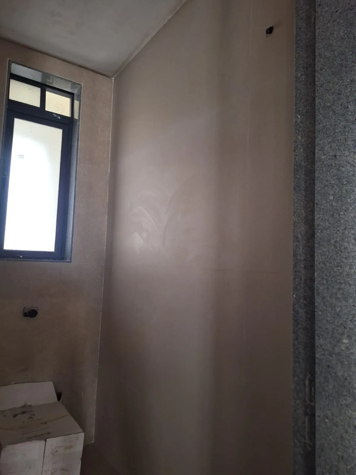 Huzefa Kayamkhani — tiles fixed with Klassic adhesive, photo 1 of 24